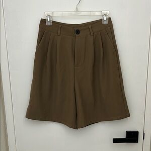 Khaki shorts
